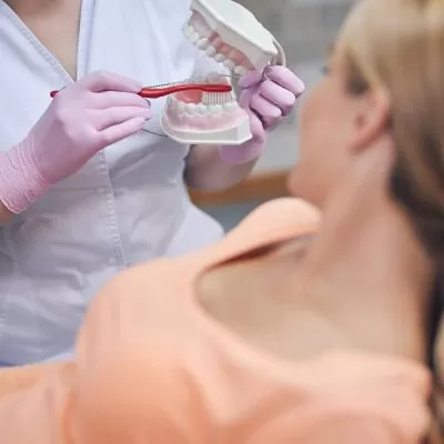 Cara Merawat Gigi agar Terhindar dari Rasa Ngilu